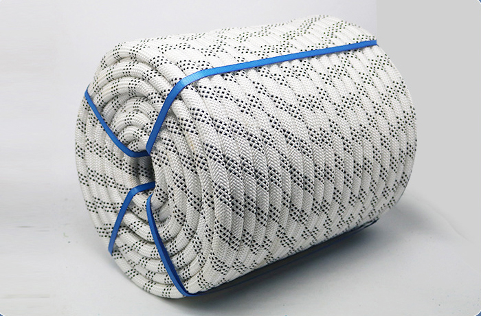 超高分子量聚乙烯纖維繩制成的電力牽引繩纜